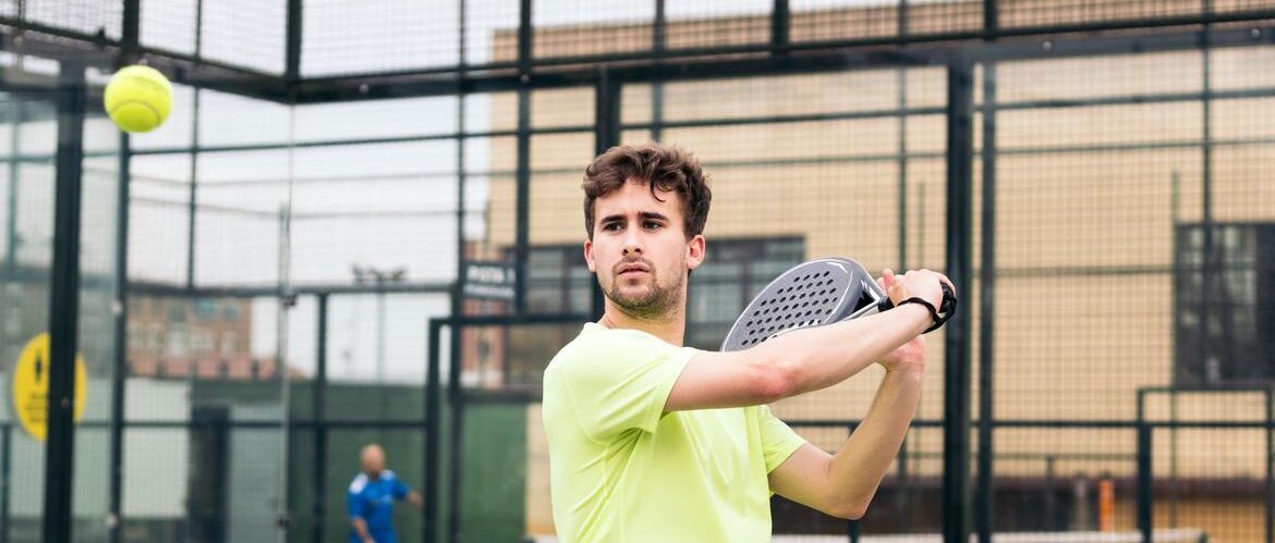 alles over de backhand in padel