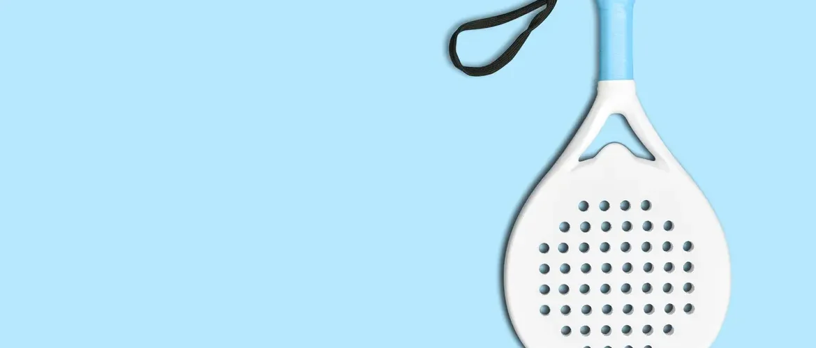 afbeelding van een goed padel racket onder de €100,00