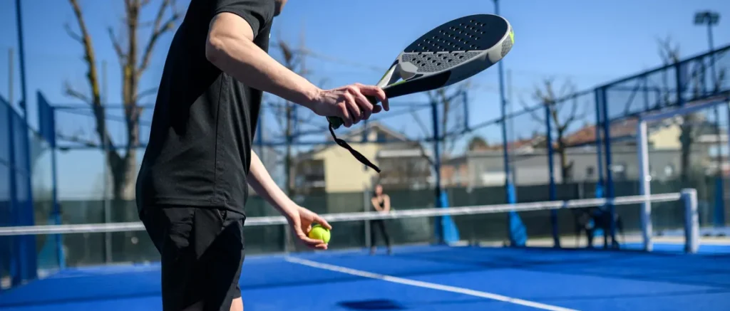 padel serveren serveren padel