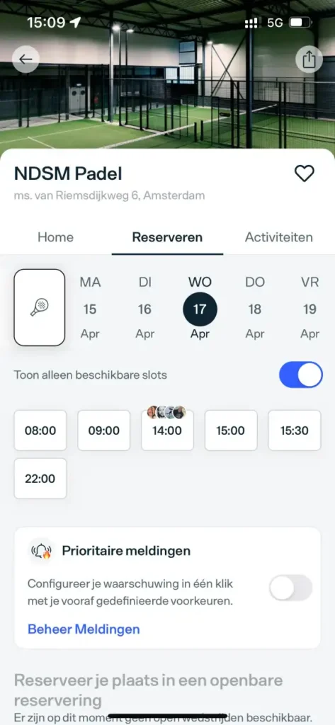 afbeelding van hoe je een padelbaan reserveert